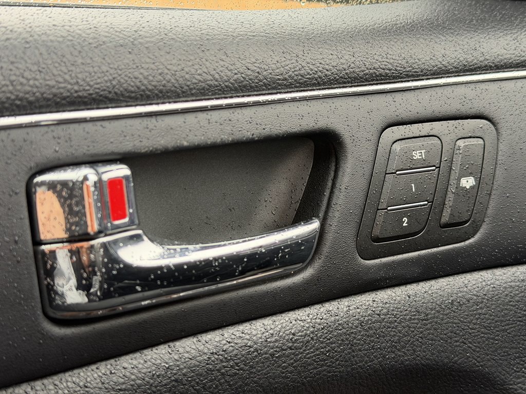 2009 Hyundai Genesis Image 36