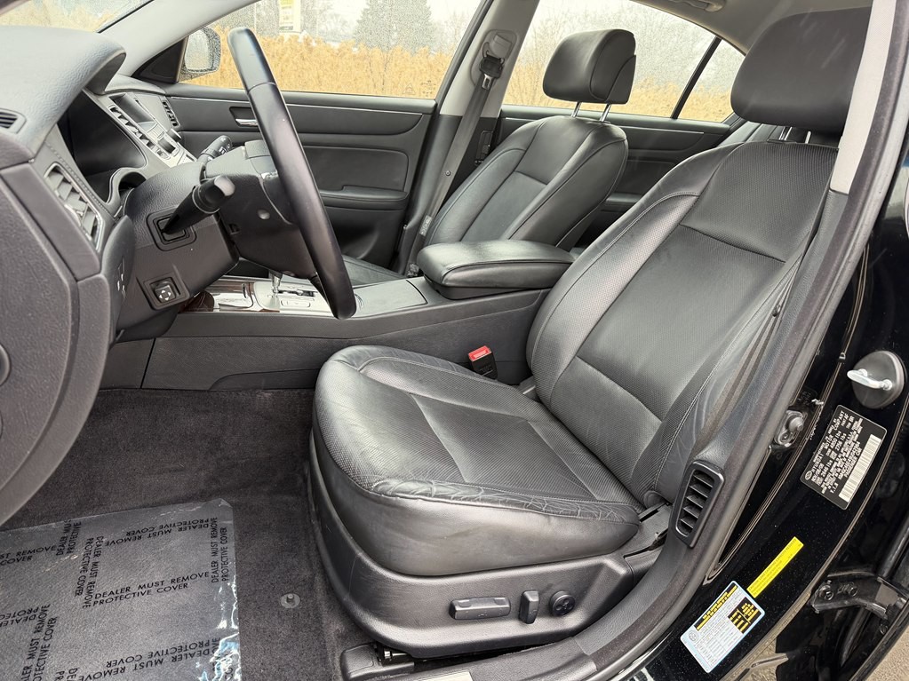 2009 Hyundai Genesis Image 38