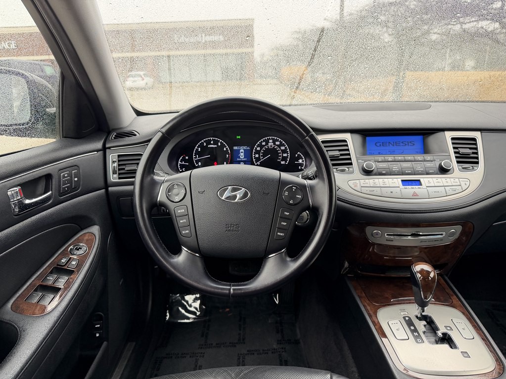 2009 Hyundai Genesis Image 41