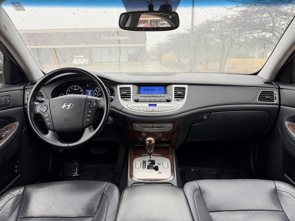 2009 Hyundai Genesis Image 42
