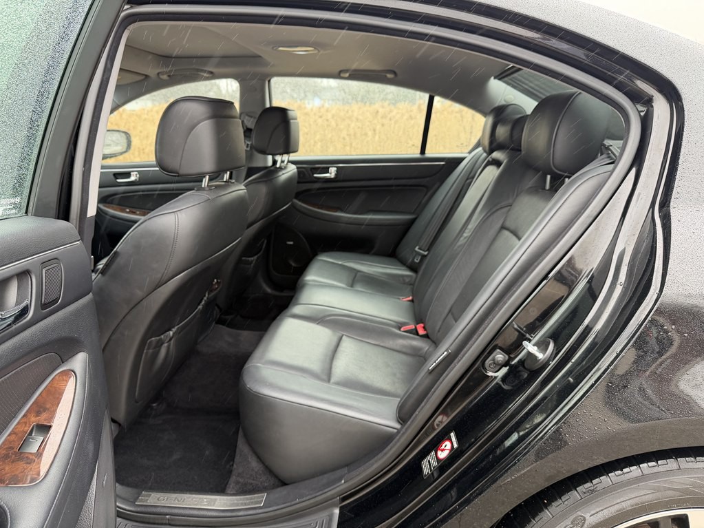2009 Hyundai Genesis Image 46