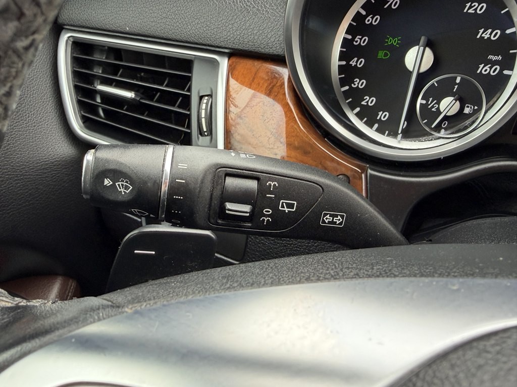 2014 Mercedes-Benz M-Class Image 35