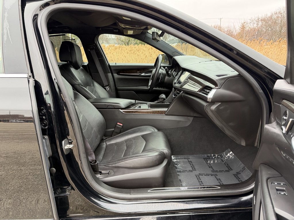 2016 Cadillac CT6 Image 23