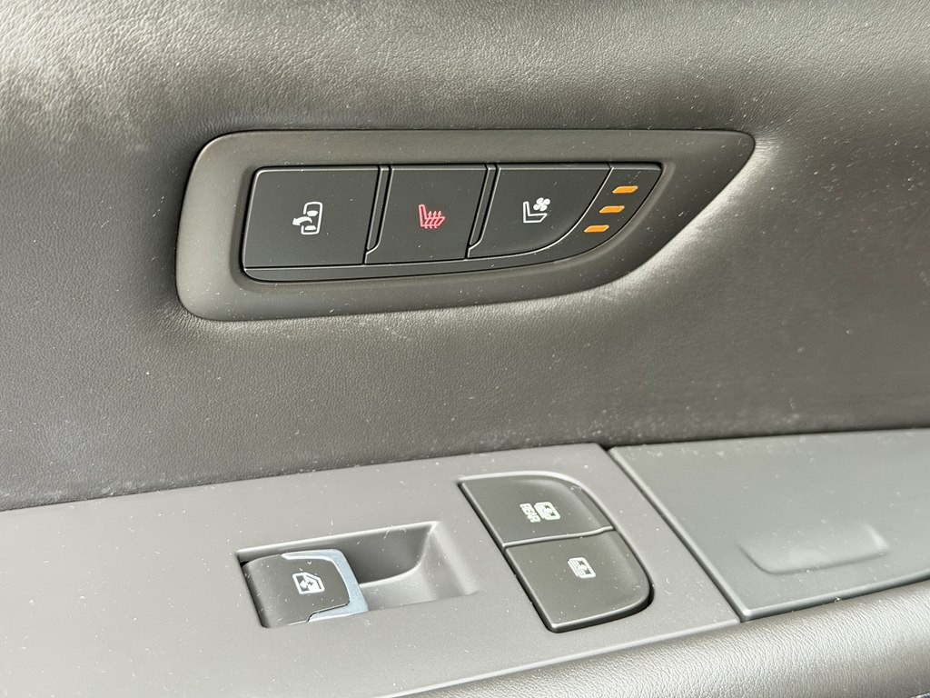 2016 Cadillac CT6 Image 40