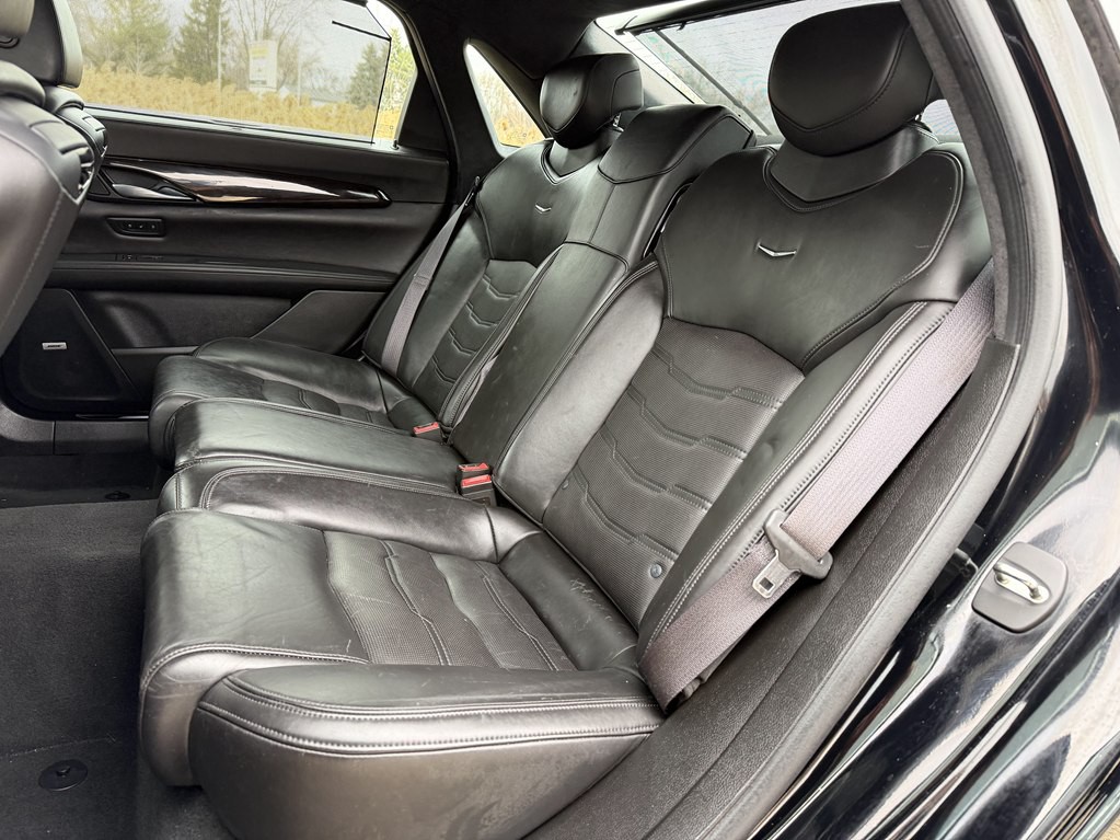 2016 Cadillac CT6 Image 44