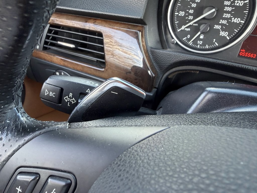 2011 BMW 3 Series Image 37