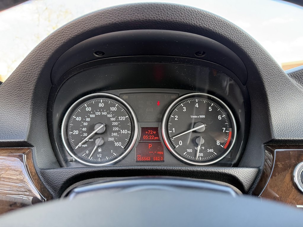 2011 BMW 3 Series Image 40