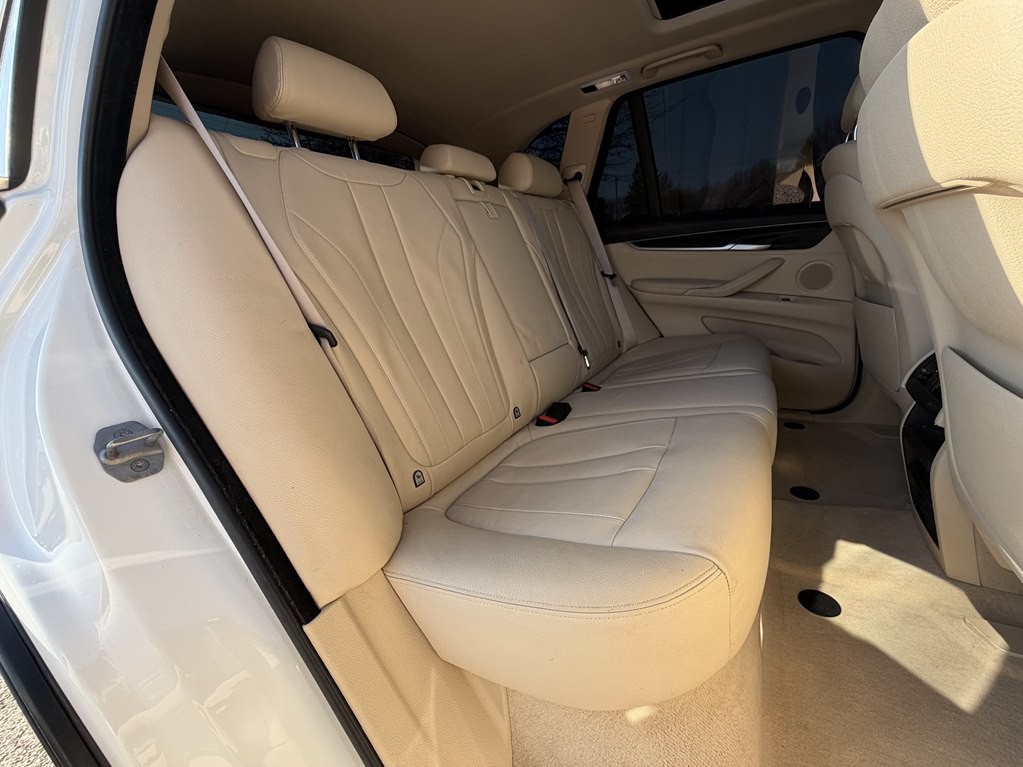 2015 BMW X5 Image 17