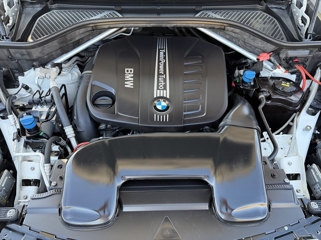 2015 BMW X5 Image 22