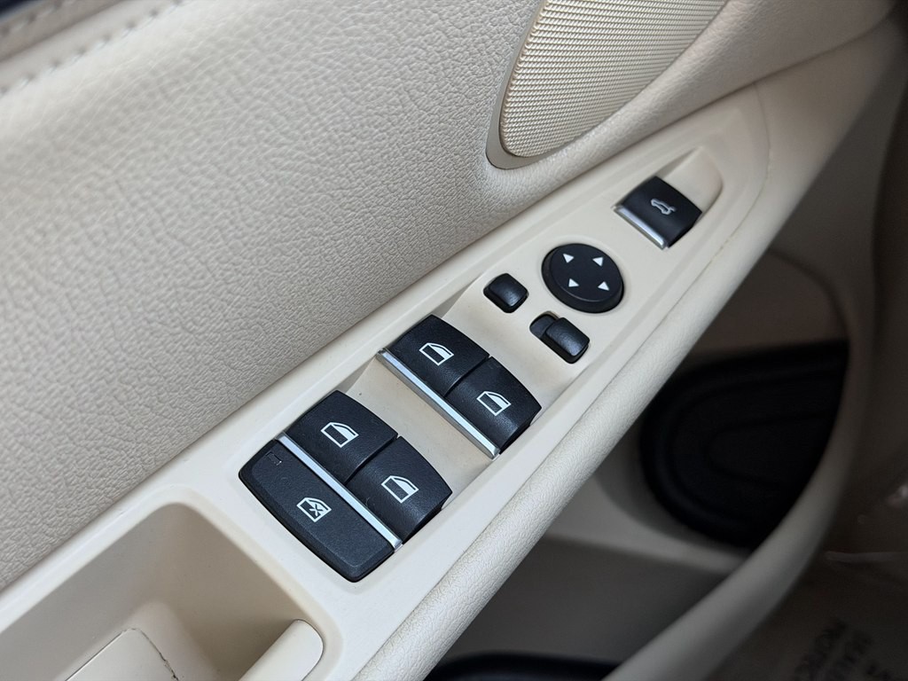 2015 BMW X5 Image 24