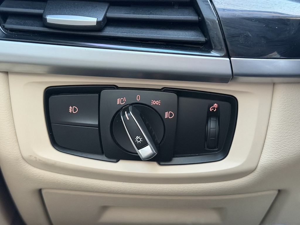 2015 BMW X5 Image 25