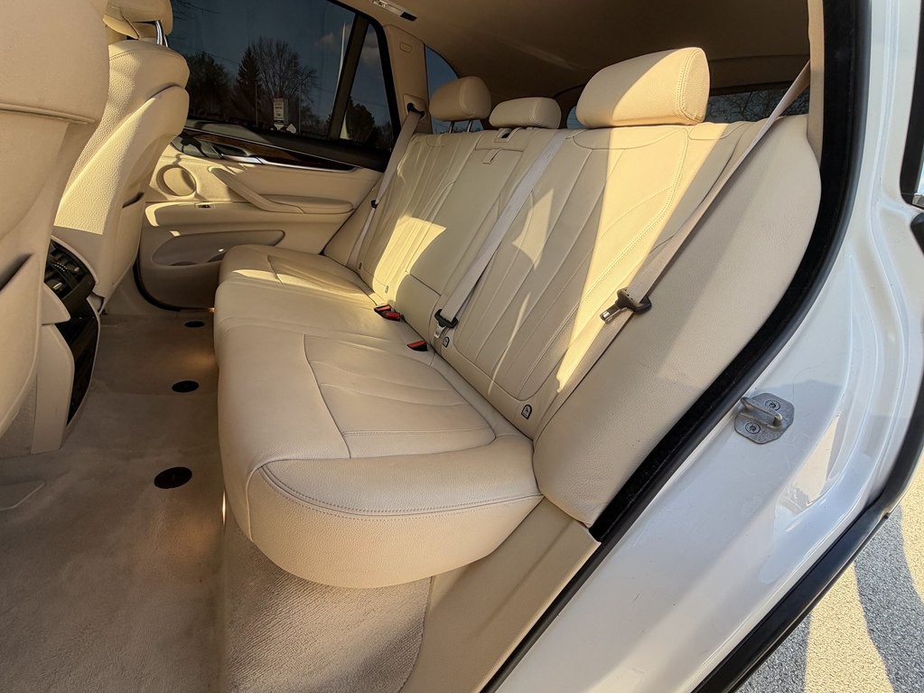2015 BMW X5 Image 36