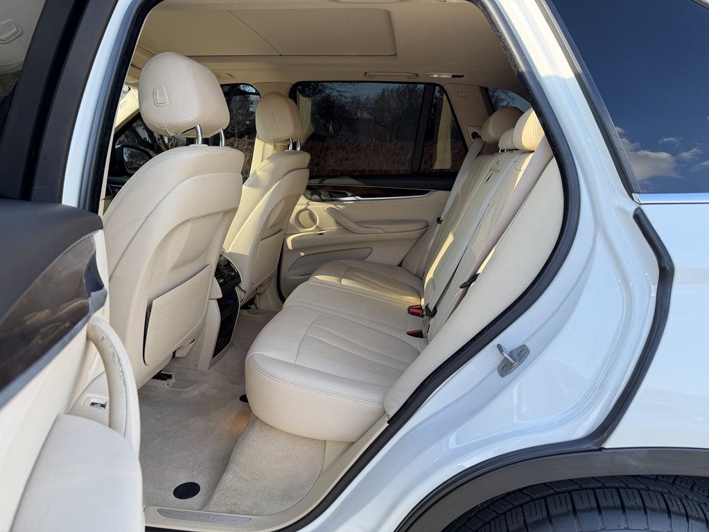 2015 BMW X5 Image 38