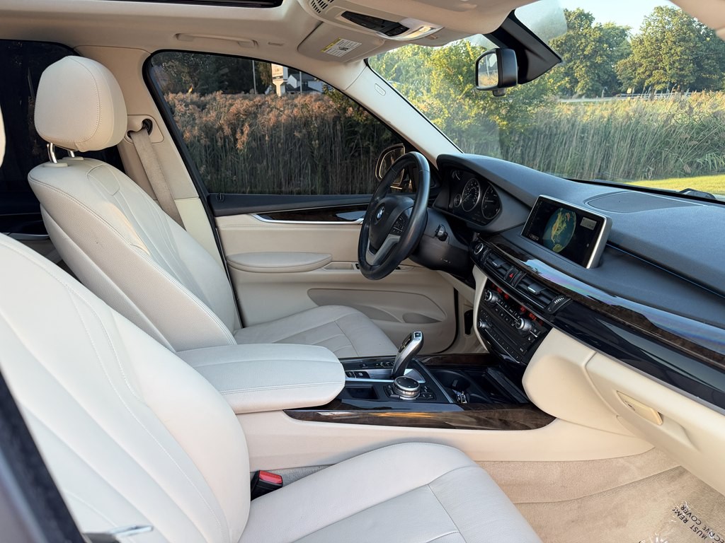 2015 BMW X5 Image 38