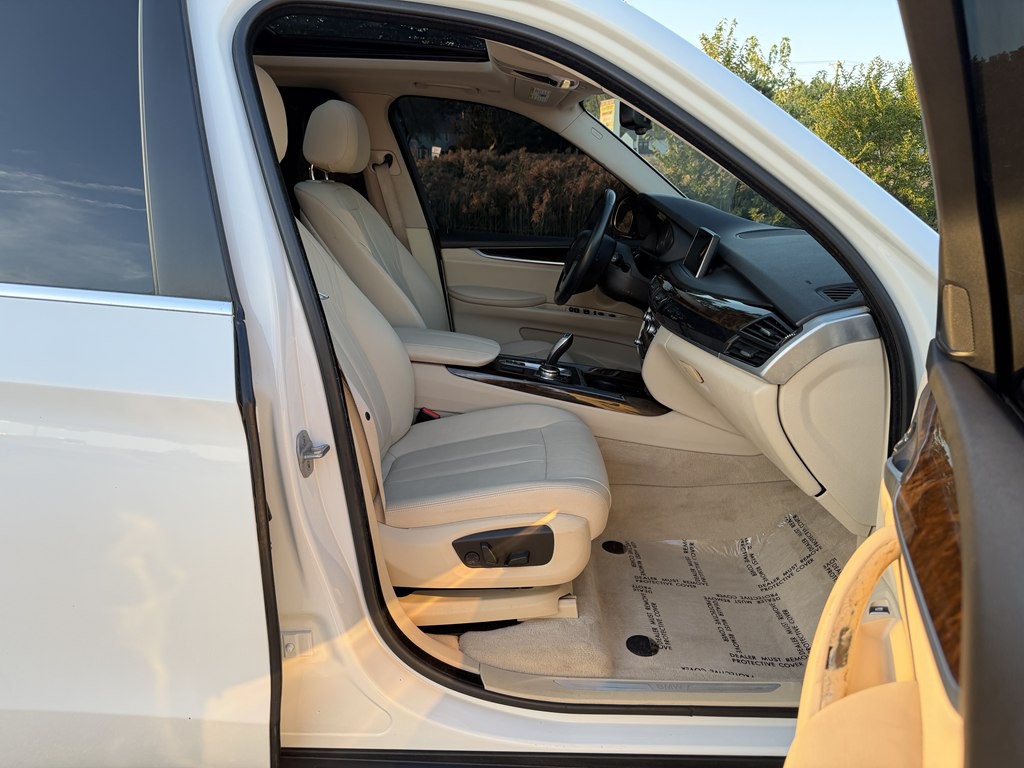 2015 BMW X5 Image 40