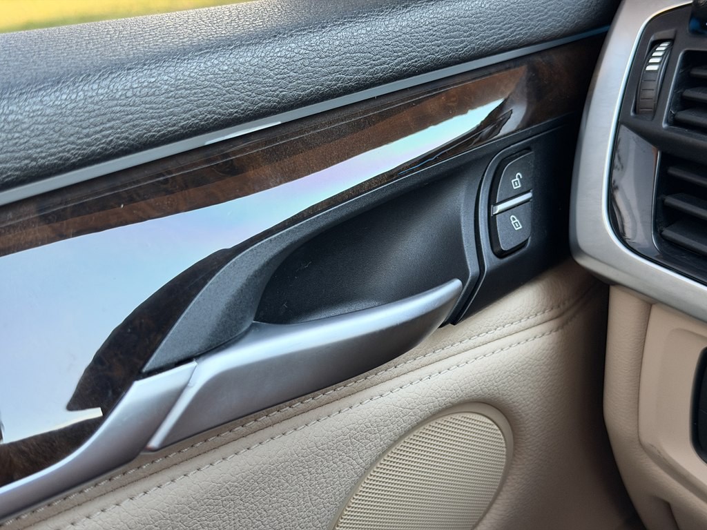 2015 BMW X5 Image 45