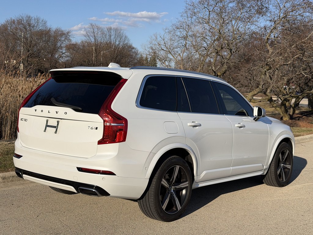 2019 Volvo XC90 Image 2