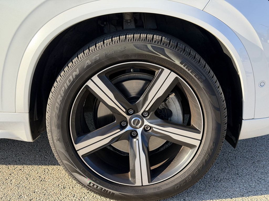 2019 Volvo XC90 Image 17