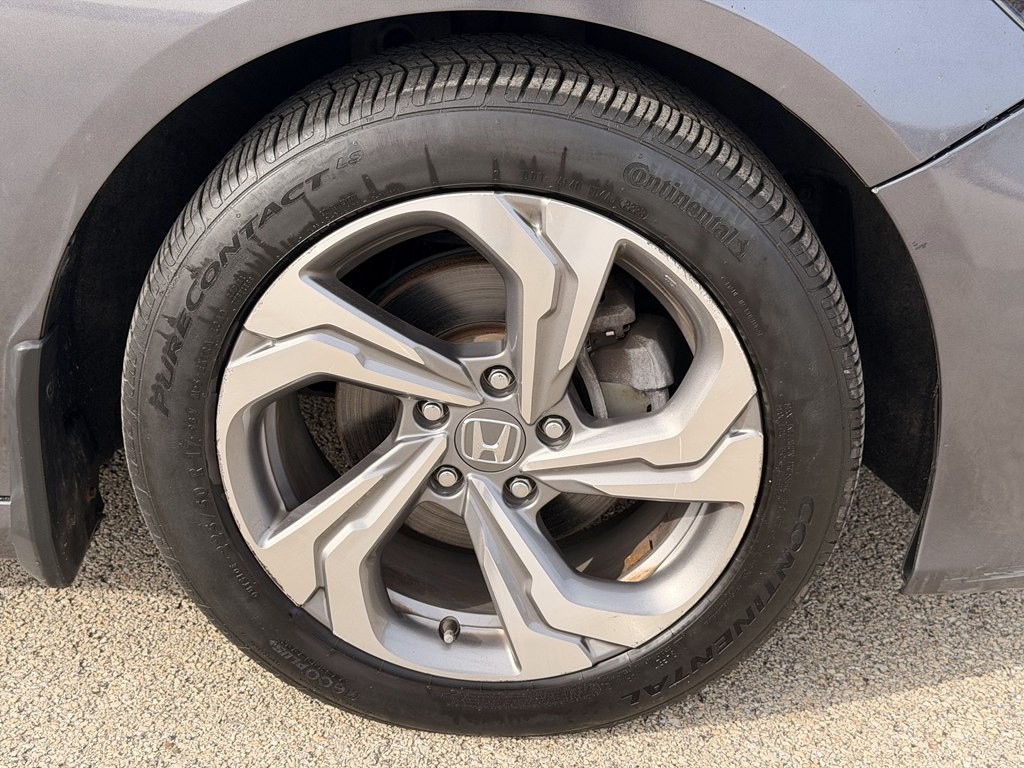 2018 Honda Accord Image 12