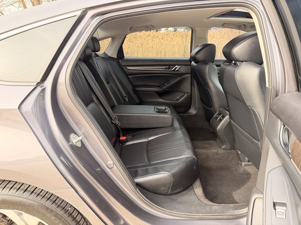 2018 Honda Accord Image 22