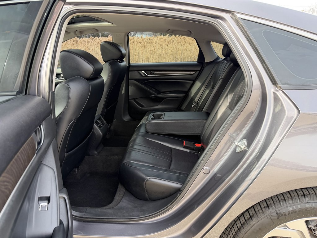 2018 Honda Accord Image 46