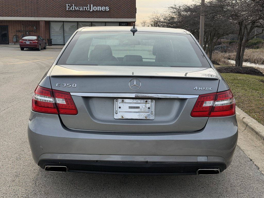 2011 Mercedes-Benz E-Class Image 8