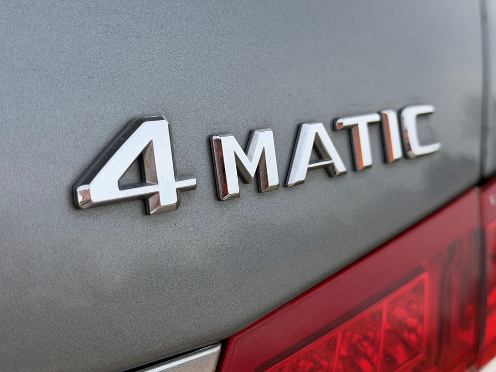 2011 Mercedes-Benz E-Class Image 10