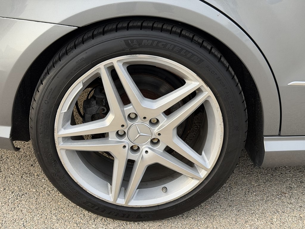 2011 Mercedes-Benz E-Class Image 14