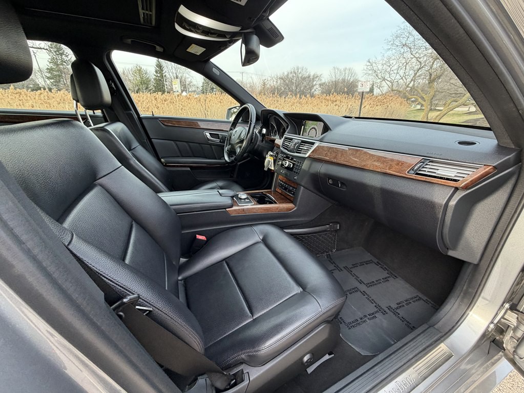 2011 Mercedes-Benz E-Class Image 19