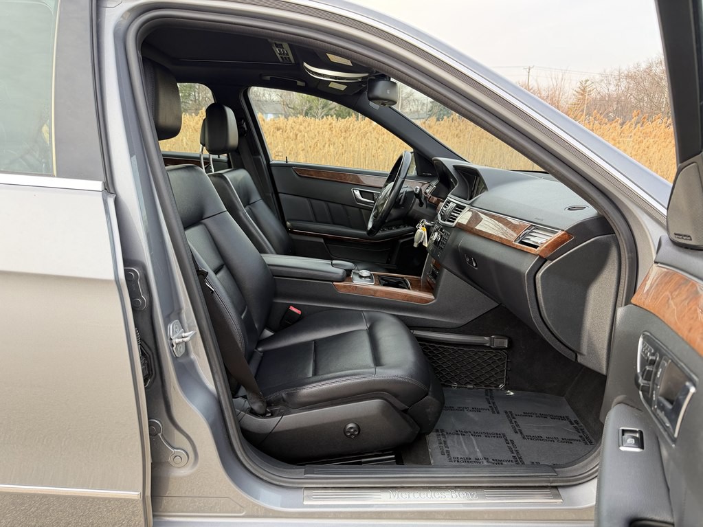 2011 Mercedes-Benz E-Class Image 21