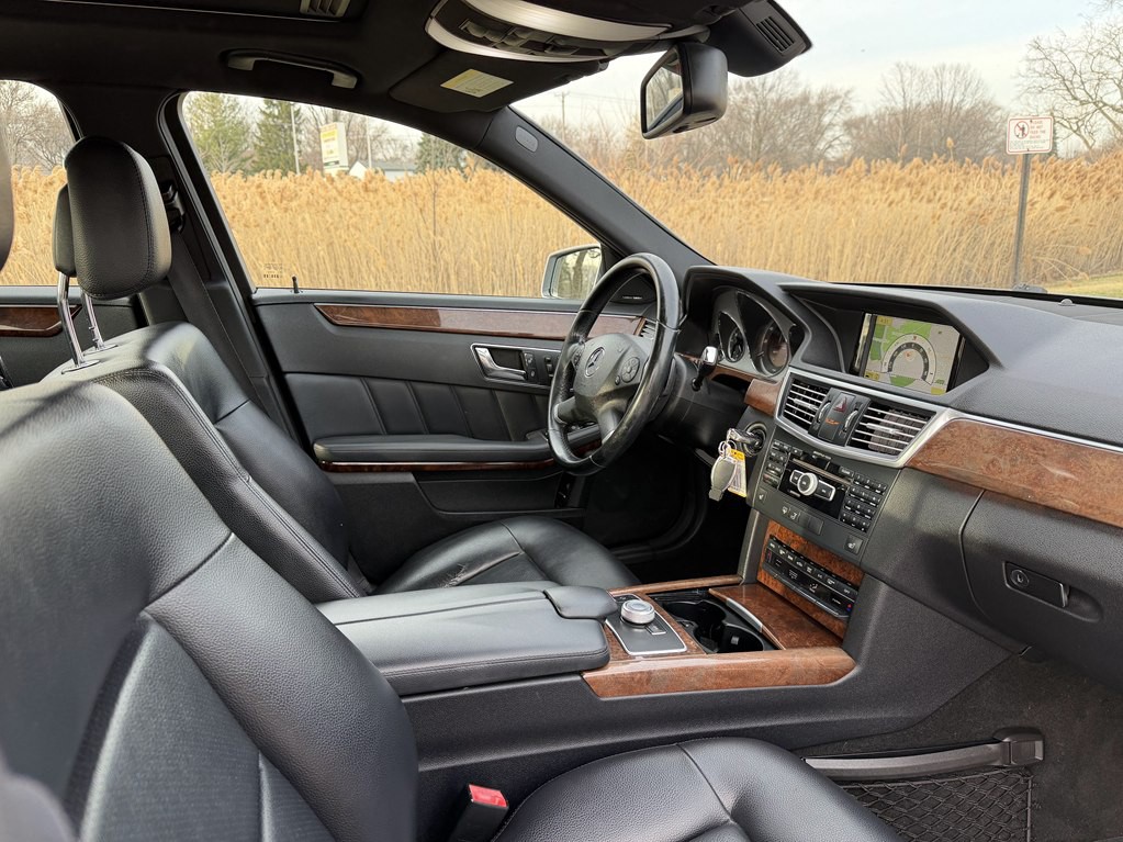 2011 Mercedes-Benz E-Class Image 22