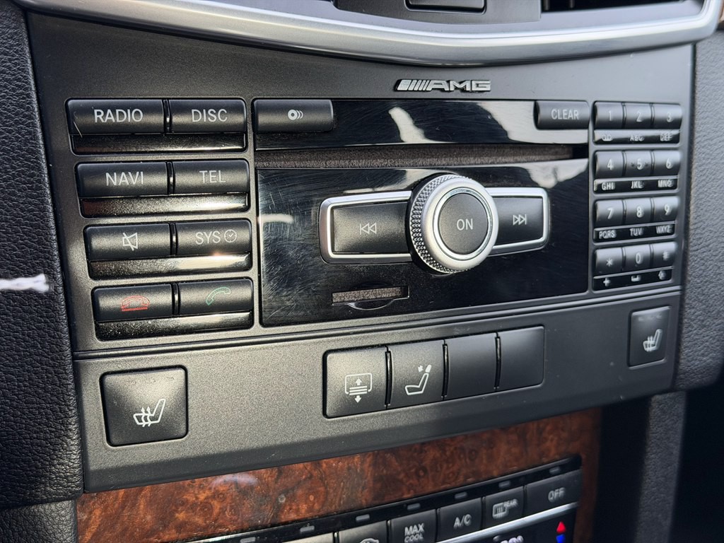 2011 Mercedes-Benz E-Class Image 36