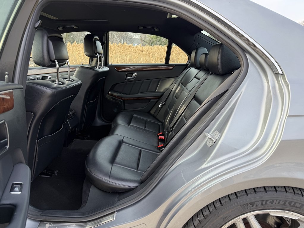 2011 Mercedes-Benz E-Class Image 43