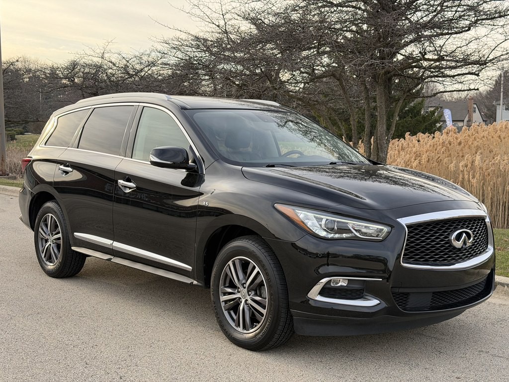 2017 INFINITI QX60 Image 3