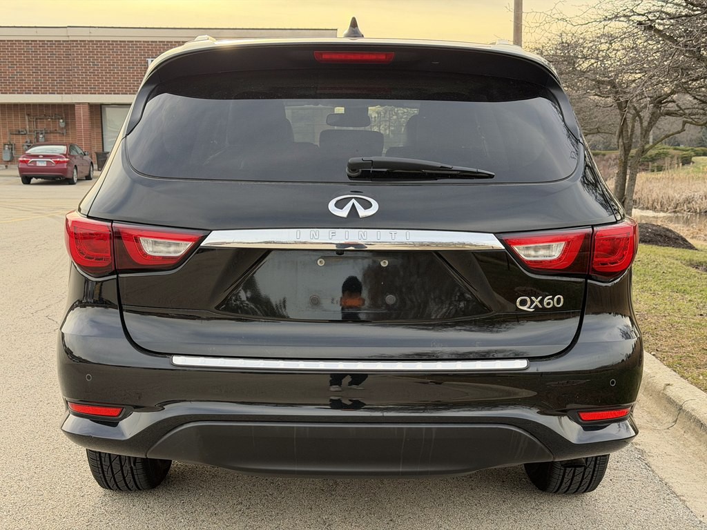 2017 INFINITI QX60 Image 8