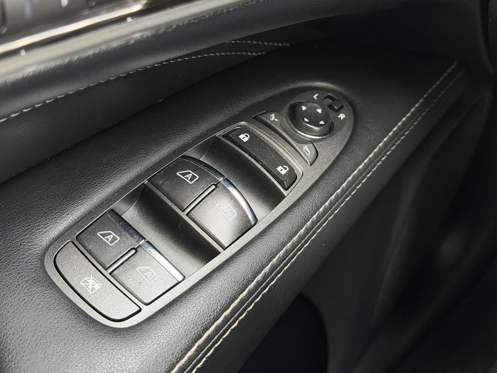 2017 INFINITI QX60 Image 38