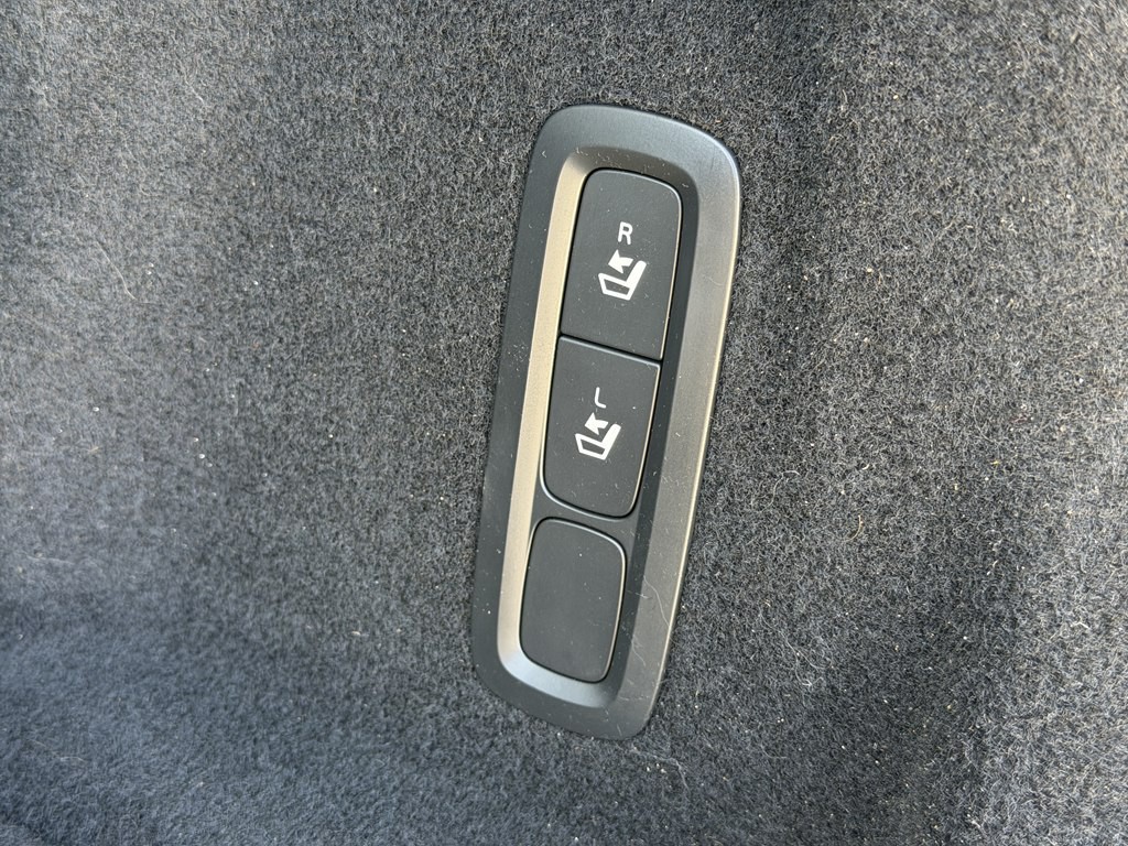 2018 Volvo XC60 Image 24