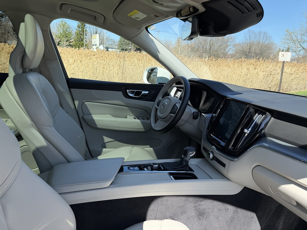 2018 Volvo XC60 Image 41