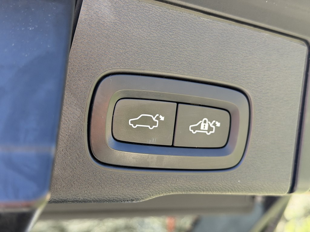 2018 Volvo XC60 Image 44