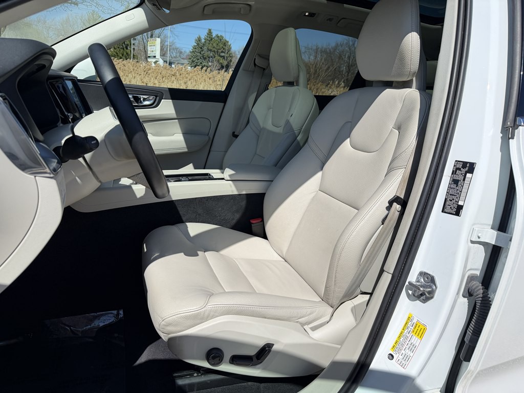 2018 Volvo XC60 Image 49