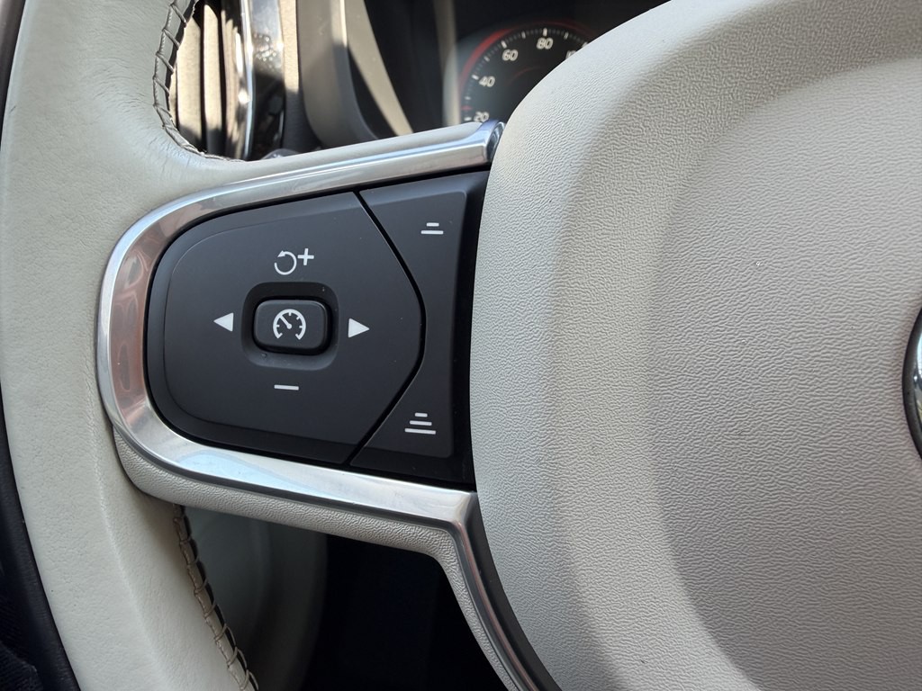 2018 Volvo XC60 Image 51