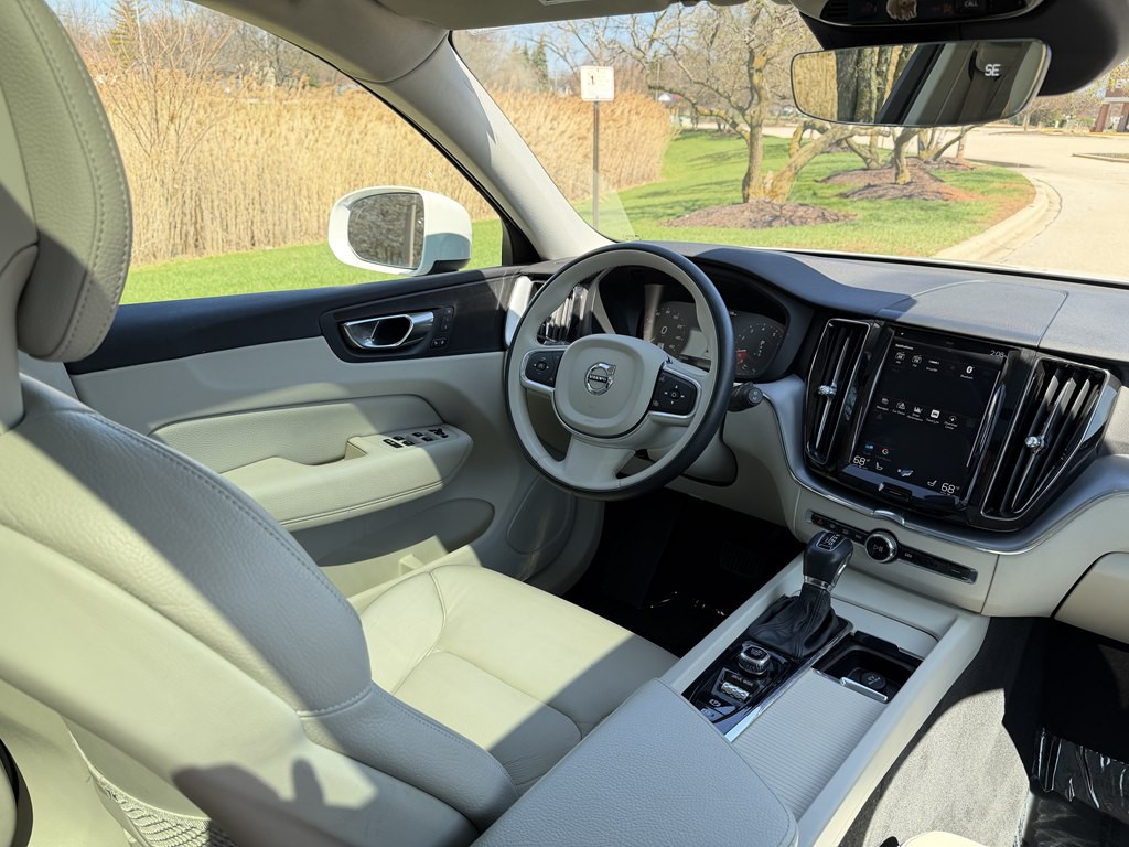 2018 Volvo XC60 Image 55