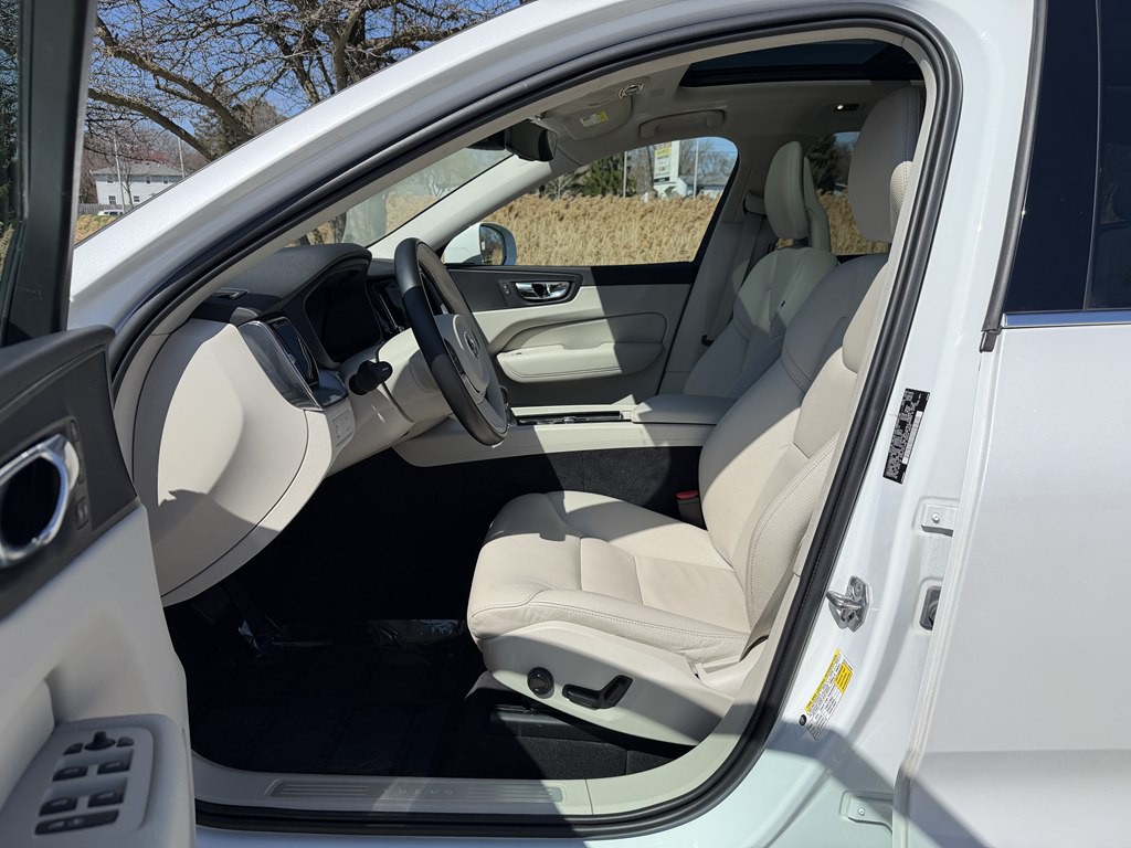 2018 Volvo XC60 Image 59