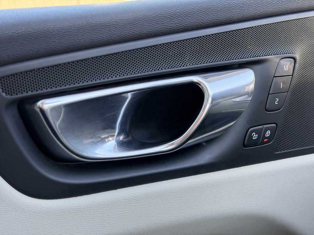 2018 Volvo XC60 Image 62