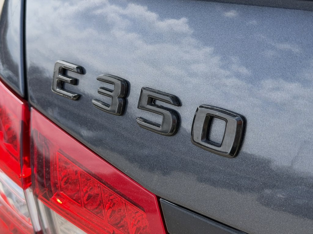 2011 Mercedes-Benz E-Class Image 9