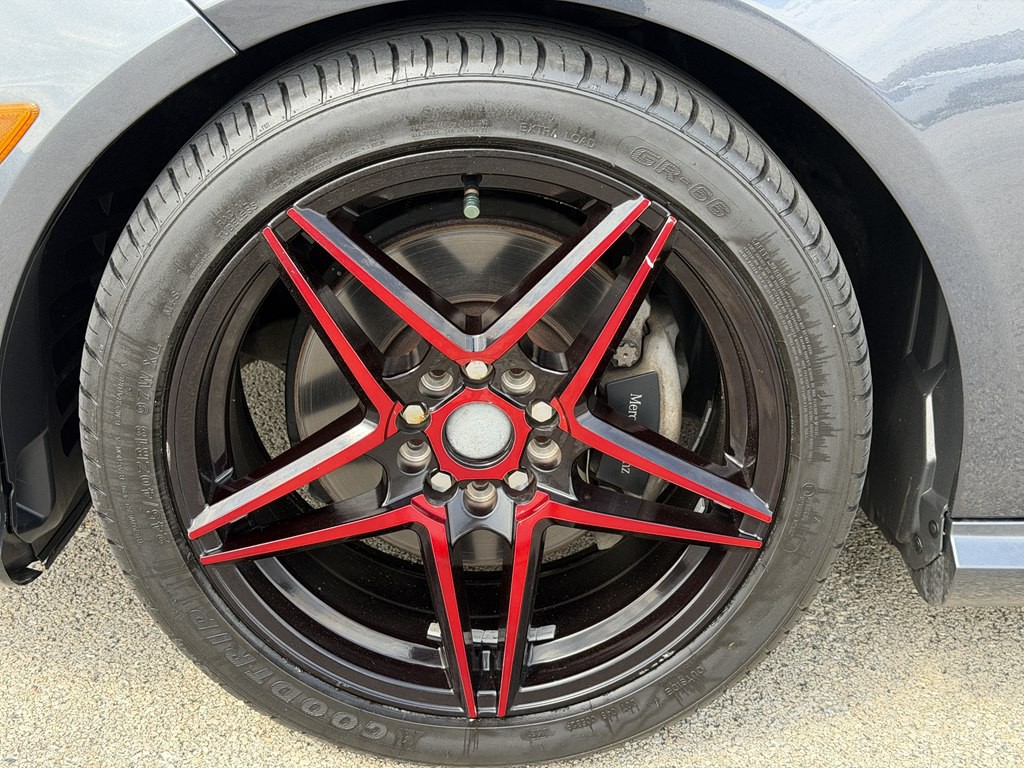 2011 Mercedes-Benz E-Class Image 14