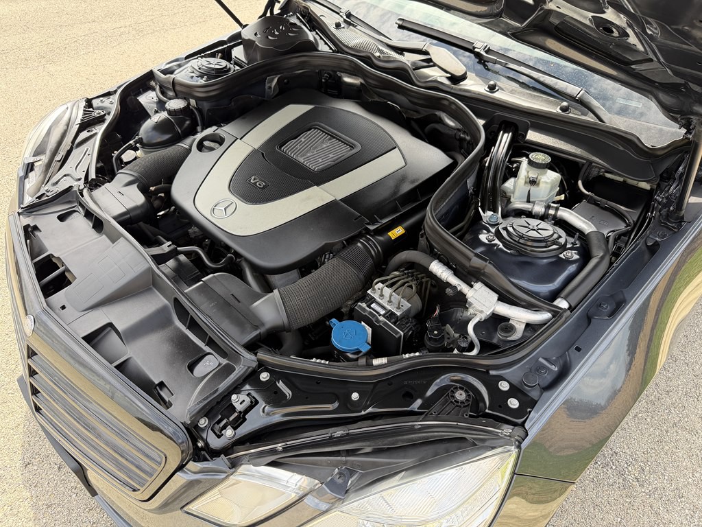 2011 Mercedes-Benz E-Class Image 18