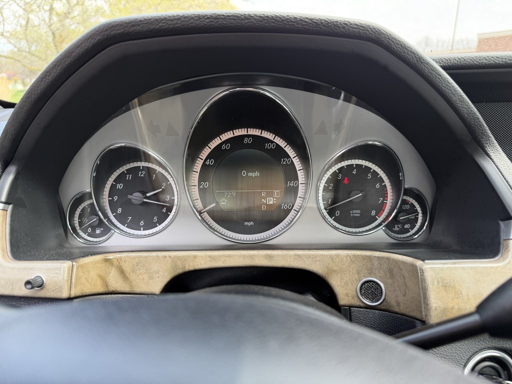 2011 Mercedes-Benz E-Class Image 21