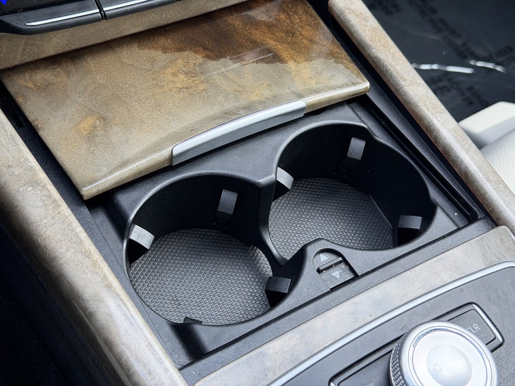 2011 Mercedes-Benz E-Class Image 30