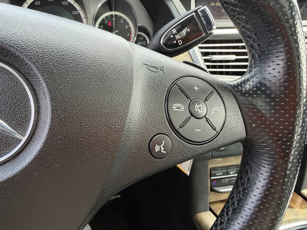 2011 Mercedes-Benz E-Class Image 40